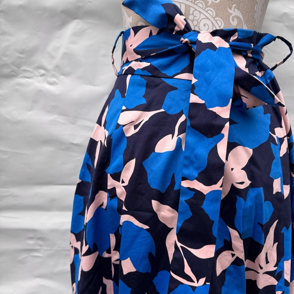 Boden // blue, pink floral print belted midi skirt size 6 jun2 - Picture 2 of 10